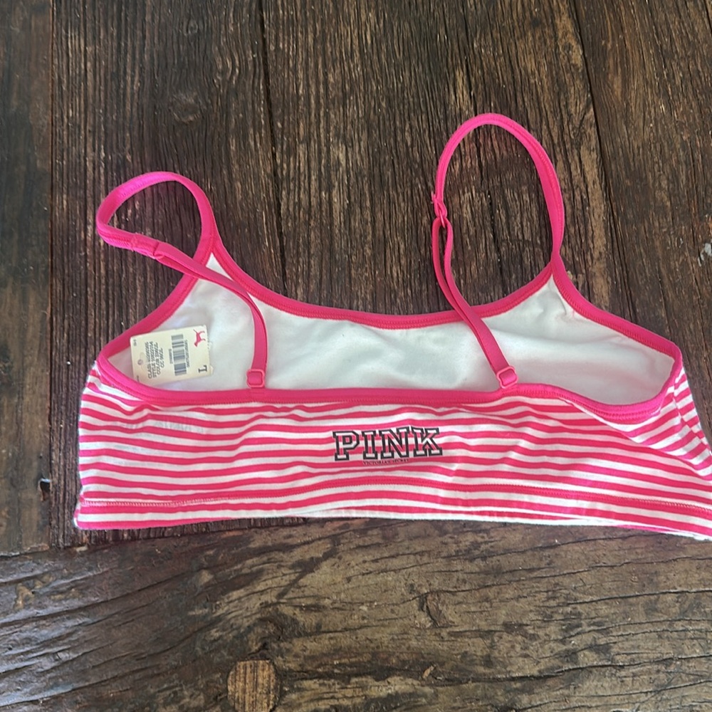 Victoria’s Secret Pink yoga striped sports bra NWT - Picture 2 of 6